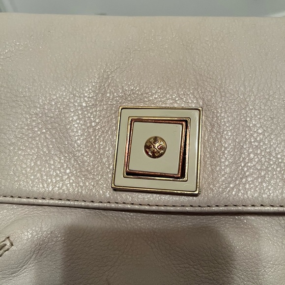 Tory Burch Crossbody - Picture 12 of 15